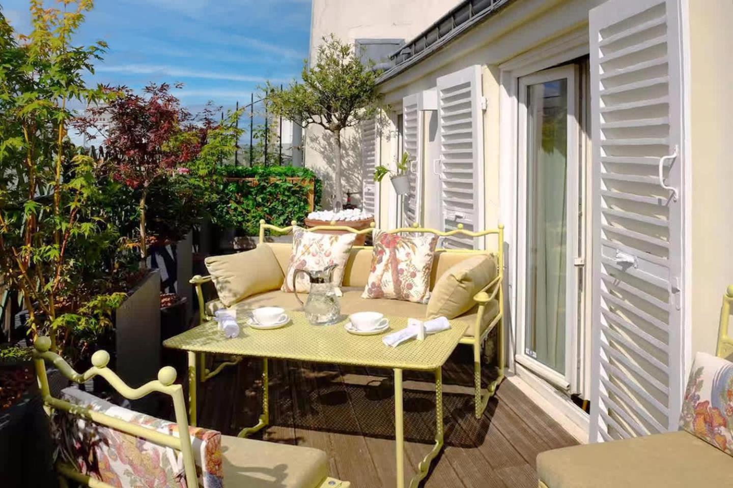 Ultra Luxe Et Confort Au Coeur Des Champs-elysees Paris