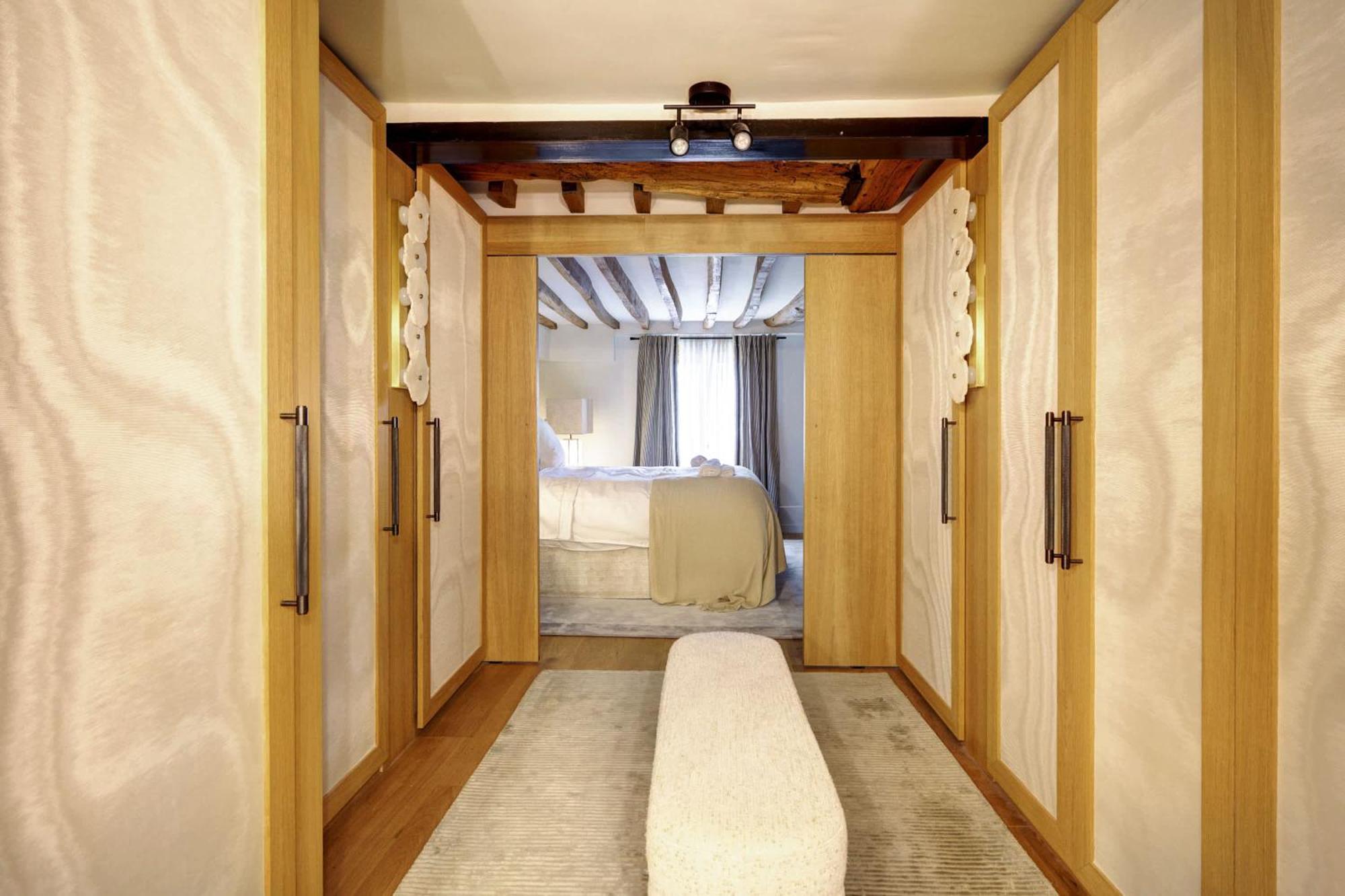 Ultra Luxe Et Confort Au Coeur Des Champs-elysees * Paris