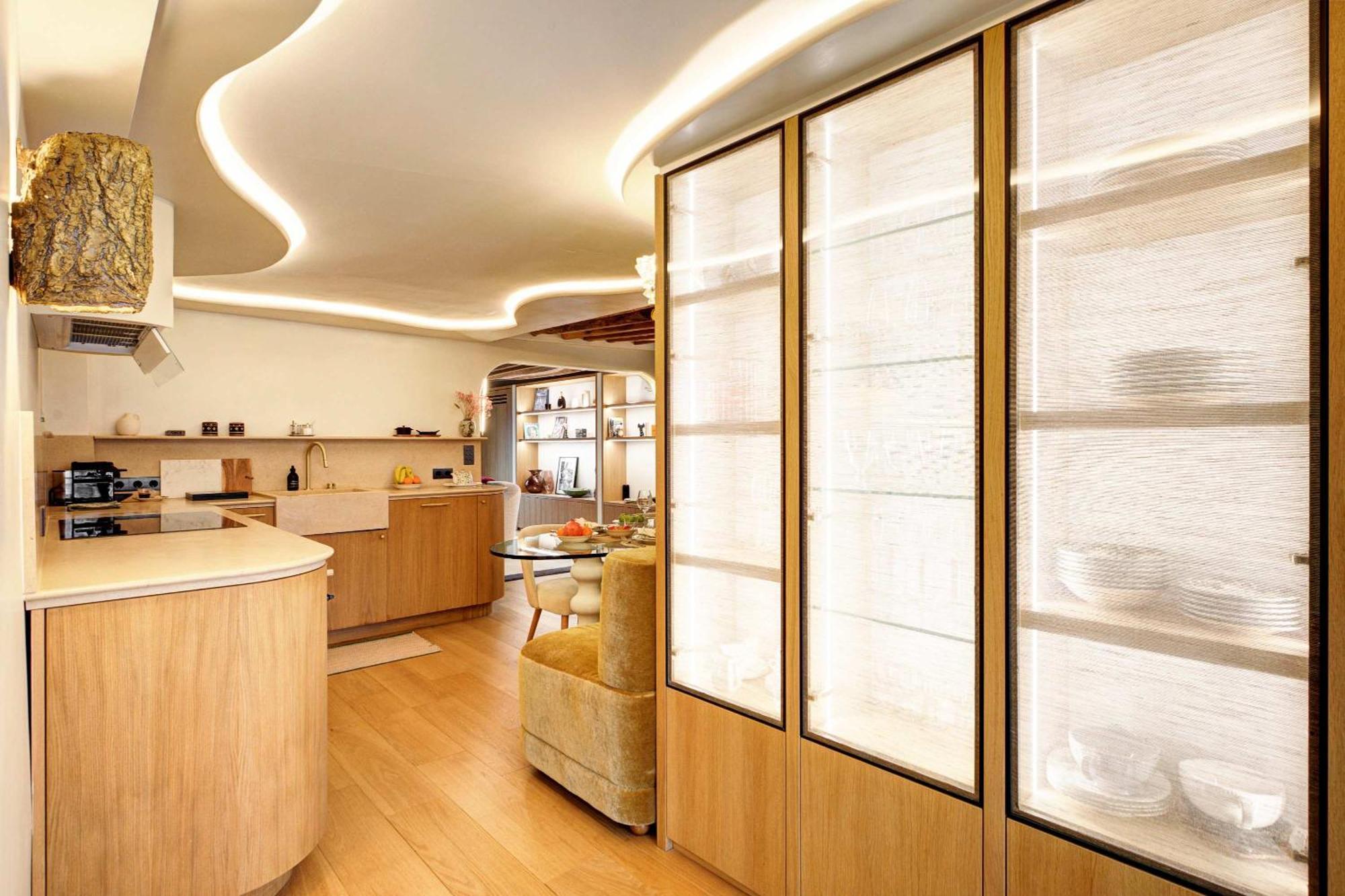 Ultra Luxe Et Confort Au Coeur Des Champs-elysees Paris